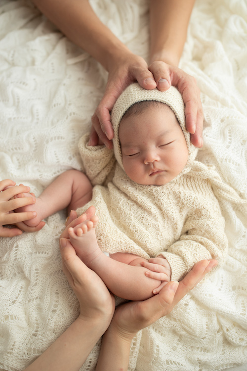 white baby model 2-18